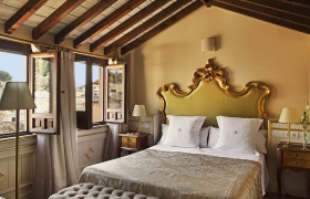 Deluxe Room with Alhambra views